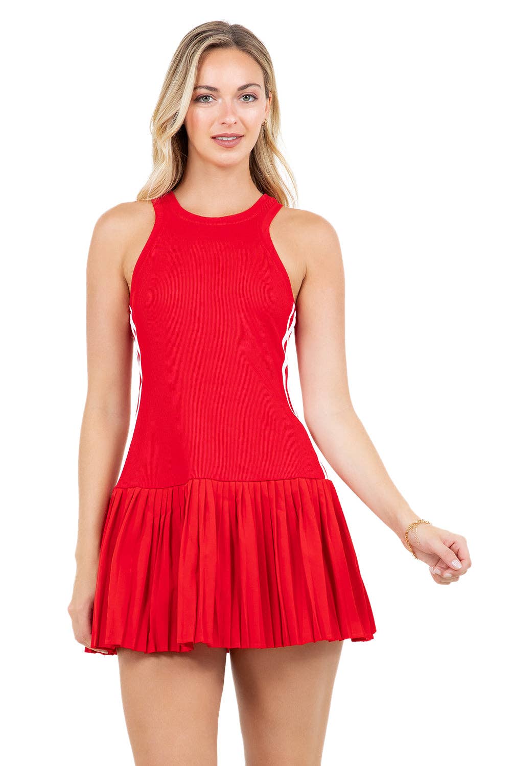 Rouge ROBE DE SPORT MINI DÉCONTRACTÉE POUR FEMMES en vente sur Faire1