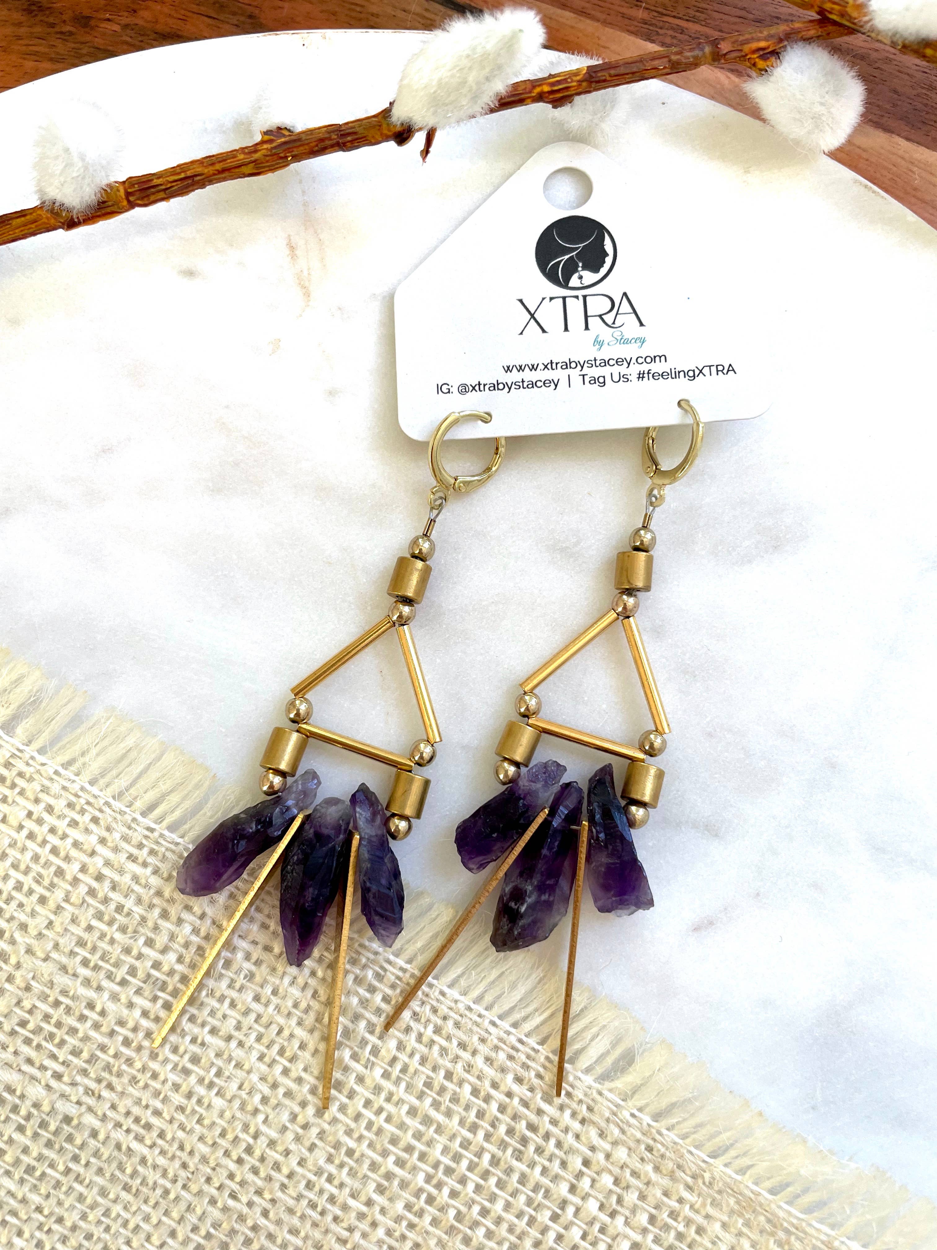 XTRA by Stacey - Wholesale Hangende/ronde oorbellen - The Alicent Earring - Raw Amethyst Spike Statement oorbellen5