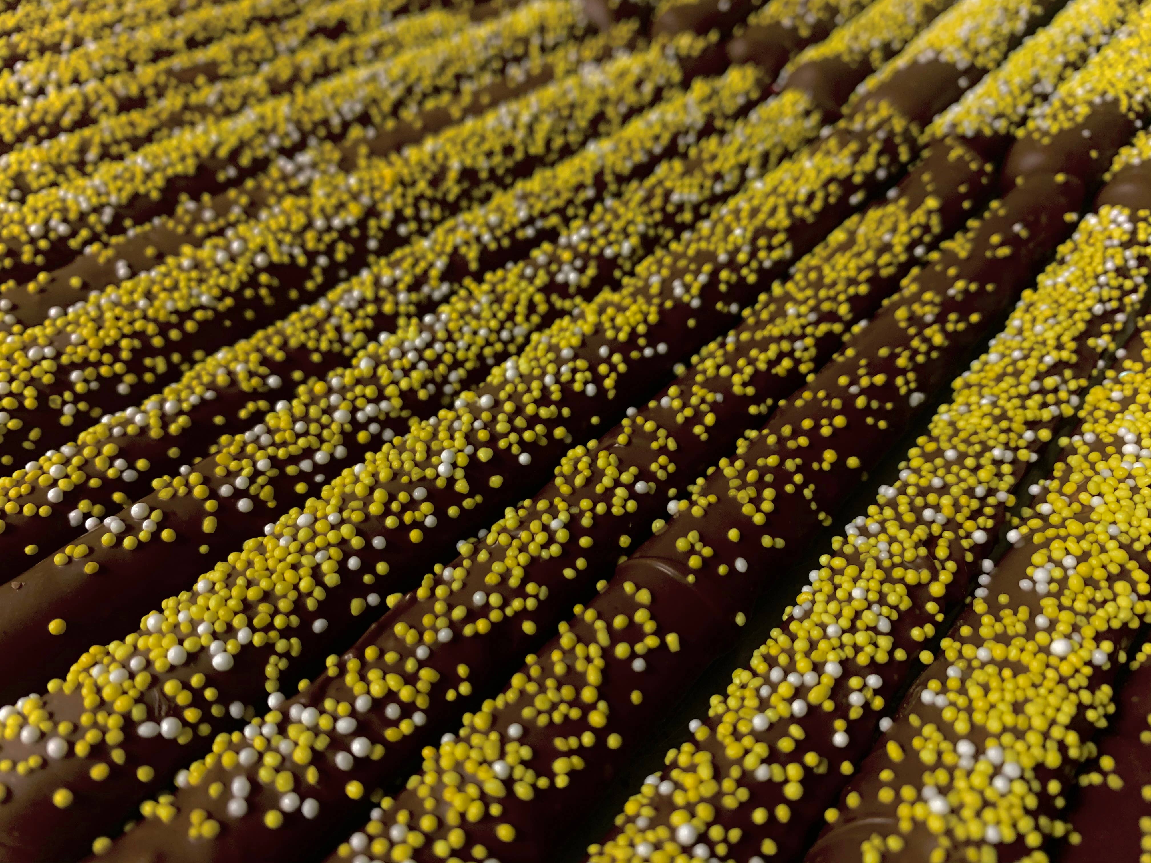 O'Shea's Candies Sweet Shop - Wholesale Chocolate Covered Sweets - Pretzel Rods - 2 PK - Milk Chocolate w/ Customized Color9