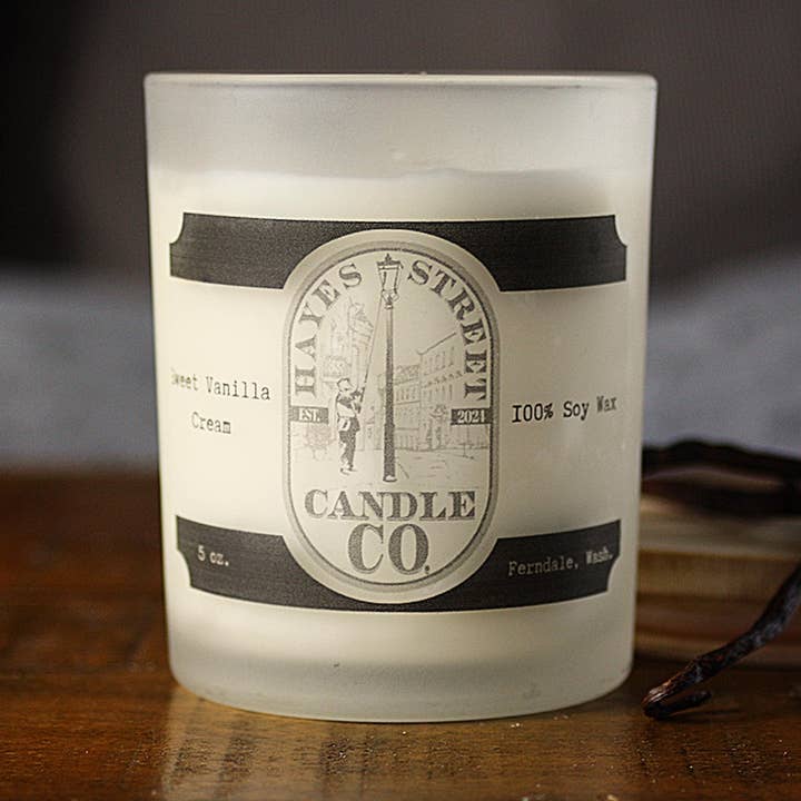 Sweet Vanilla Cream Soy Wax Candle Single Wick Wooden Lid for wholesale by Hayes Street Candle Company