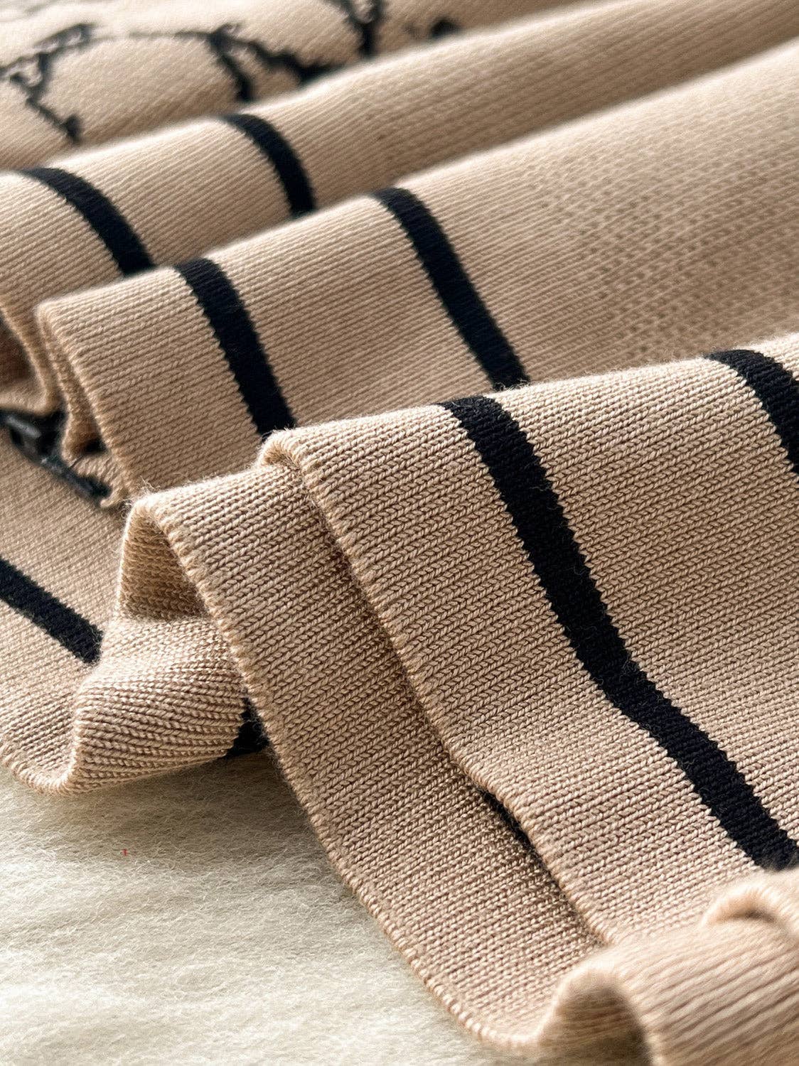 safistyle - Wholesale Lounge Set - Women's - Floral Drawstring Hoodie & Wide-Leg Pants Set7