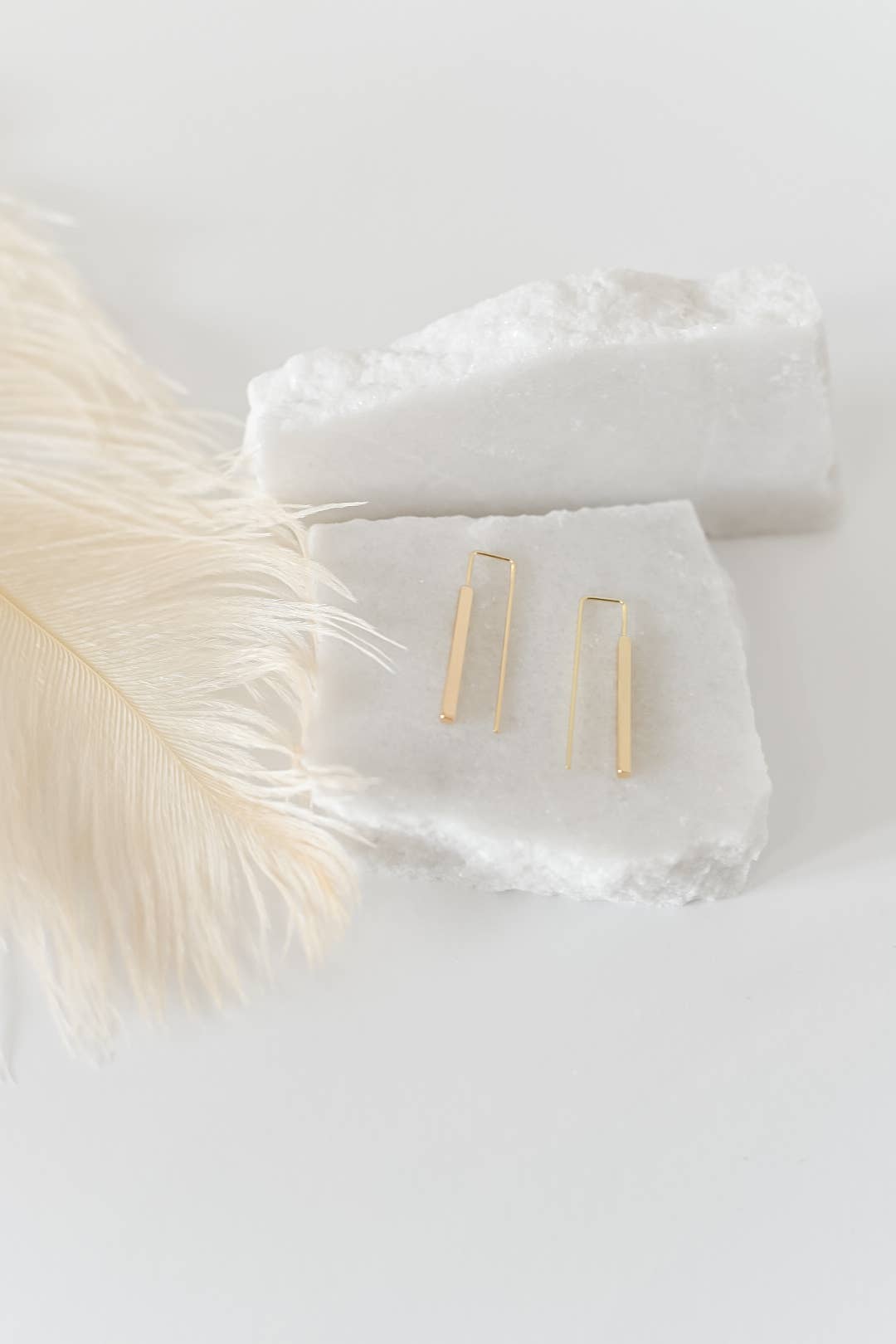 Bella Rey jewelry - Vendita all'ingrosso Orecchini a cerchio - Orecchini The Ellie placcati in oro1