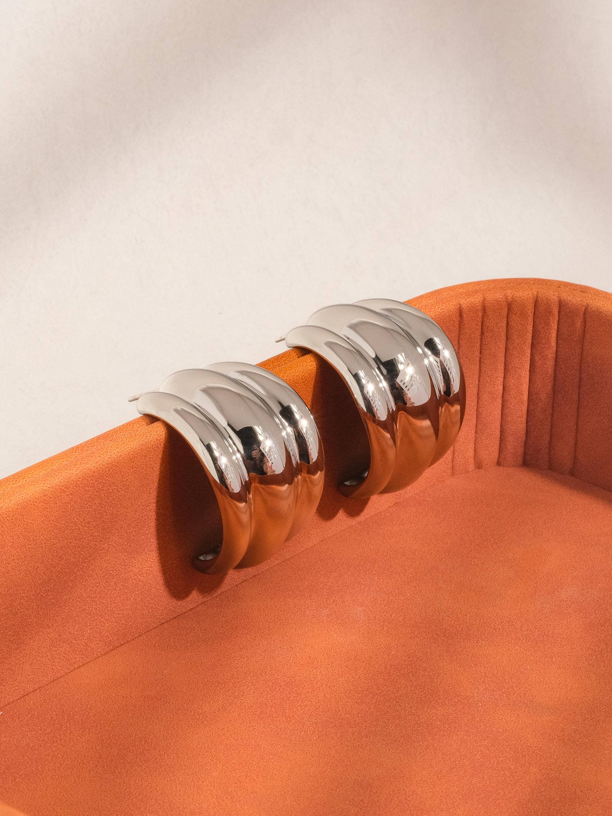 Flânerie by MAIQ - Wholesale Hoop Earrings - Colton 18K Gold Non-Tarnish Layered Spiral Earring5