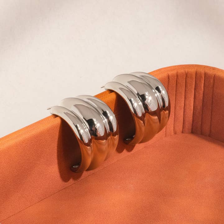 Flânerie by MAIQ - Wholesale Hoop Earrings - Colton 18K Gold Non-Tarnish Layered Spiral Earring5