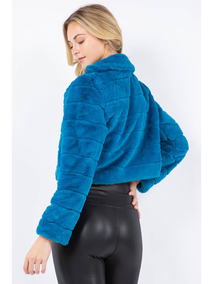 Veracci – wholesale Jacket – Women's – Faux Fur Crop Jacket