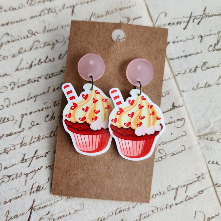 Alla hjärtans dag-cupcake-örhängen för wholesale av Kolor Wonder Crafts