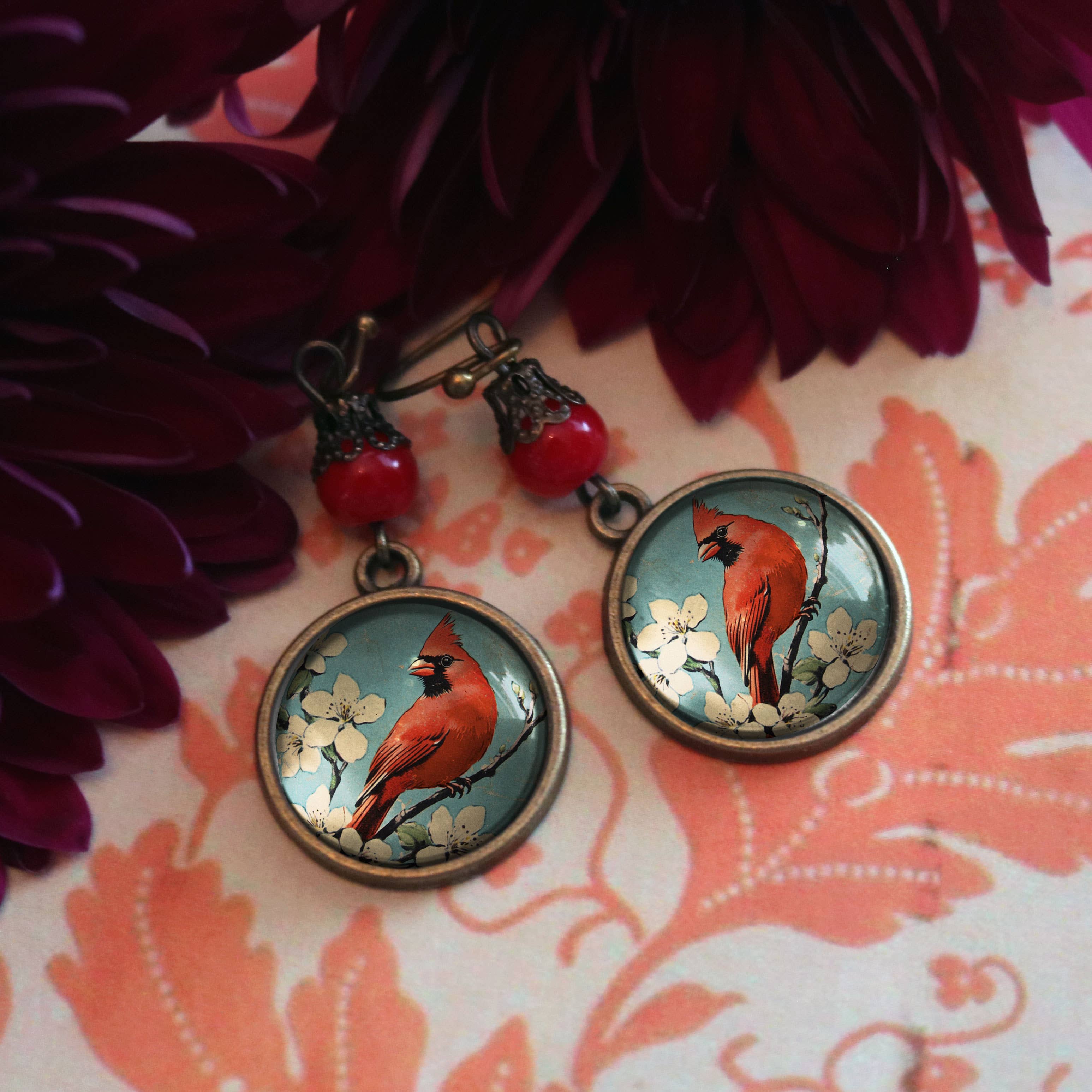 The Divine Iguana – Großhandel Ohrhänger – Vintage Cardinal Glas-Cabochon-Ohrringe3