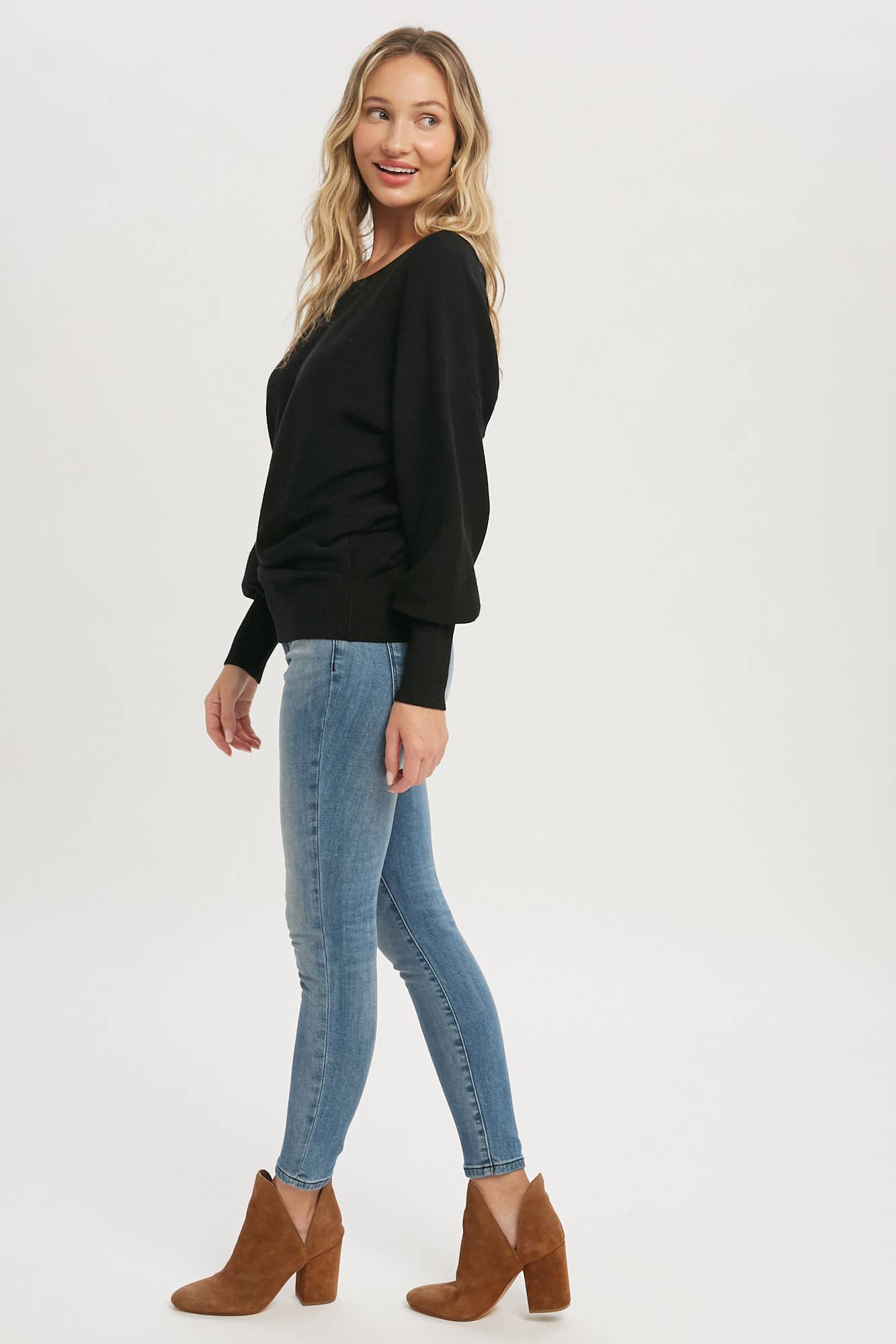 Bluivy - Wholesale Sweatshirt - Women's - BACKLESS BALLOON SLEEVES PULLOVER15