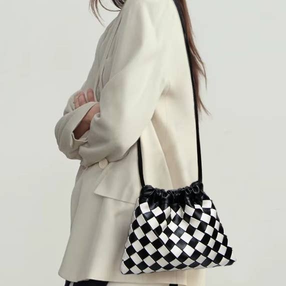 Hatzzi - Wholesale Shoulder Bag - Women's - Mini Woven Draw Shoulder Mobile Bag7