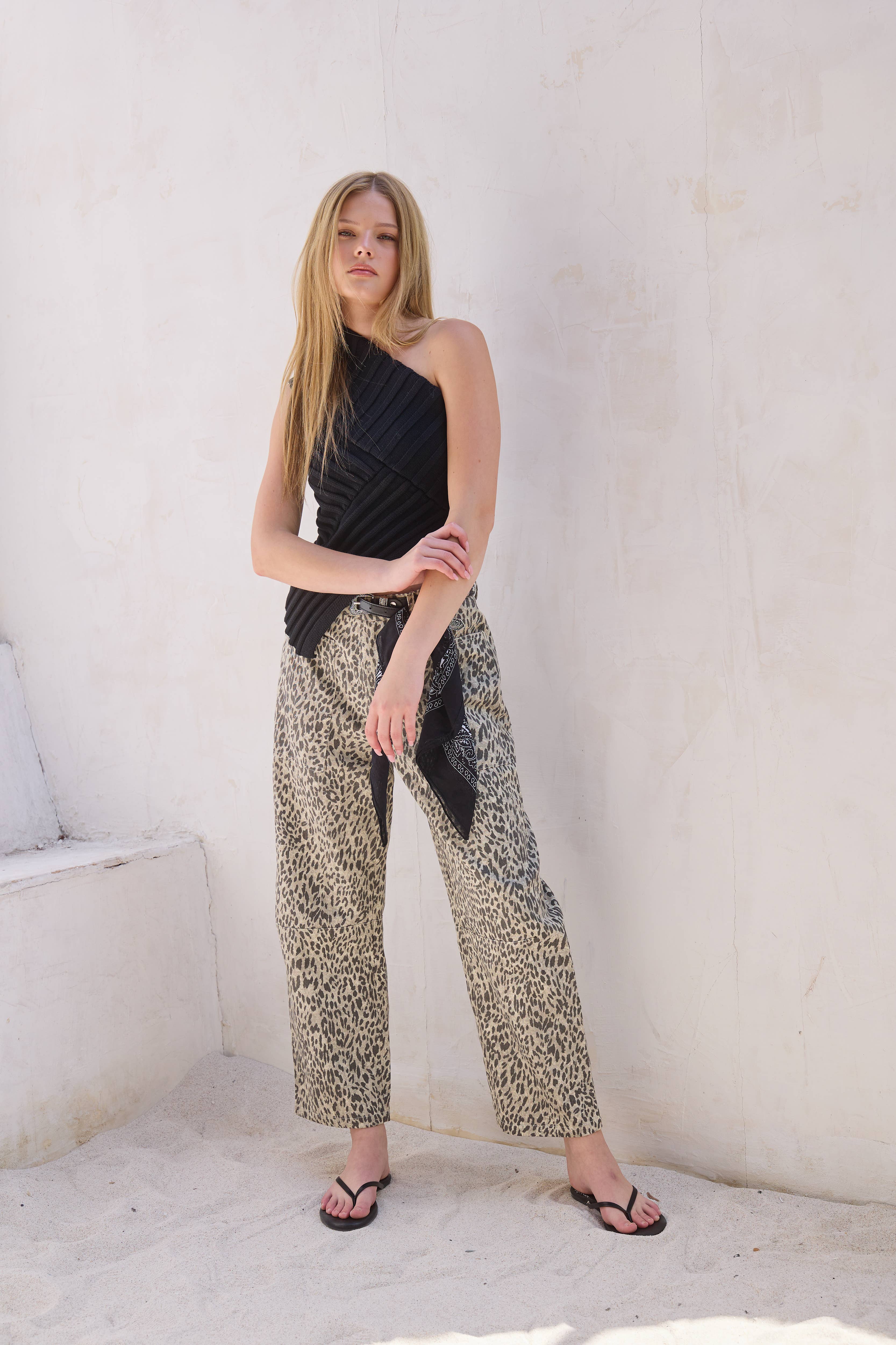 Mimosa - Wholesale Jeans - Women's - Leopard Print Barrel Leg Denim Jeans6