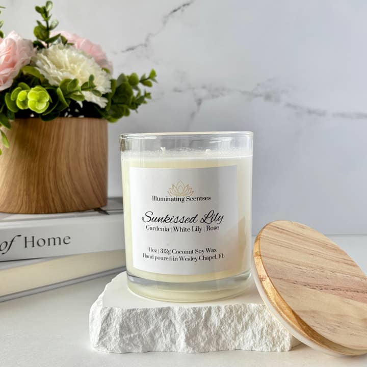 Sunkissed Lily 11oz | Coconut Soy Scented Candle for wholesale by Illuminating Scentses