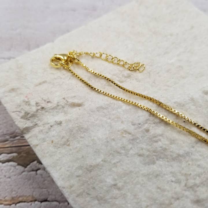 Treasure Wholesale - Wholesale Pendant/Charm Necklace - Crystal Perfume Bottle Essential Oil Pendant Necklace