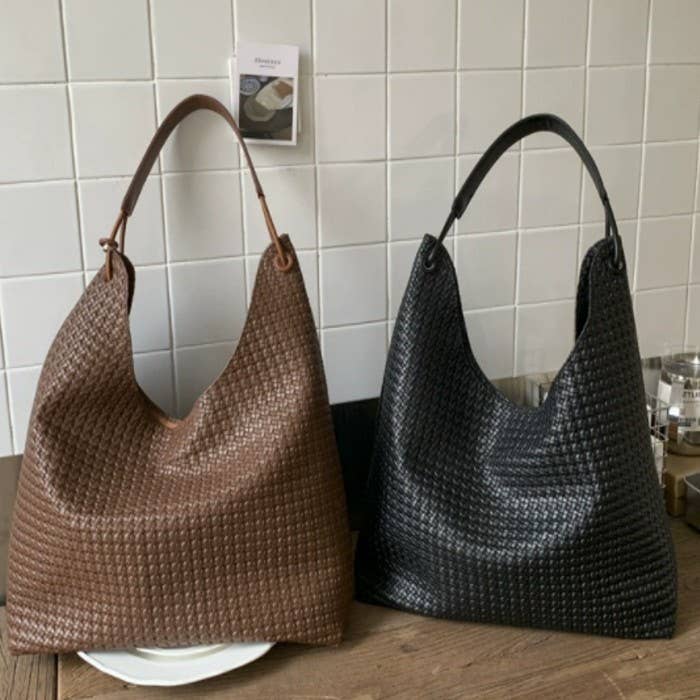 JOSSLYN by wall to wall - Wholesale Schoudertas - Dames - VEGAN NEPLEER GEWEVEN TOTE SCHOUDERTAS | 40P5871