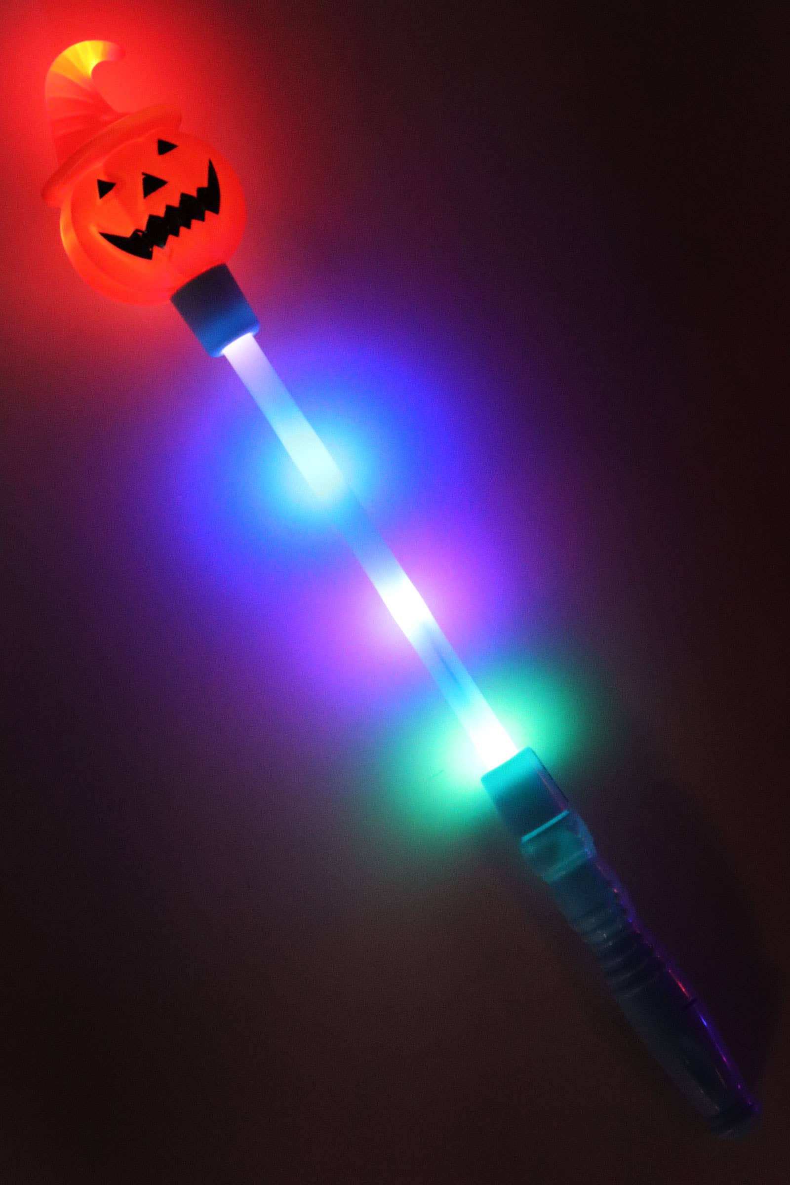 ASSORTI Bâton lumineux tête de citrouille crâne d'Halloween en vente sur Faire8