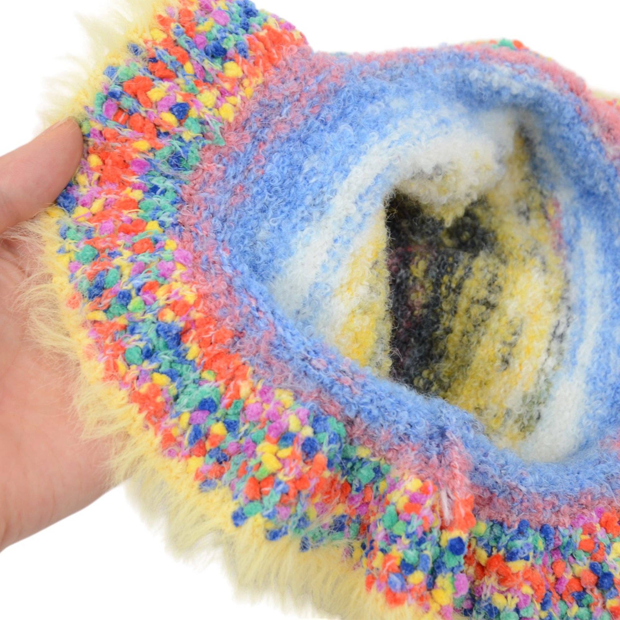 AK Brand – wholesale Bucket hat – Women's – Colorful Striped Knit Bucket Hat Fluffy Winter Fisherman Hat17