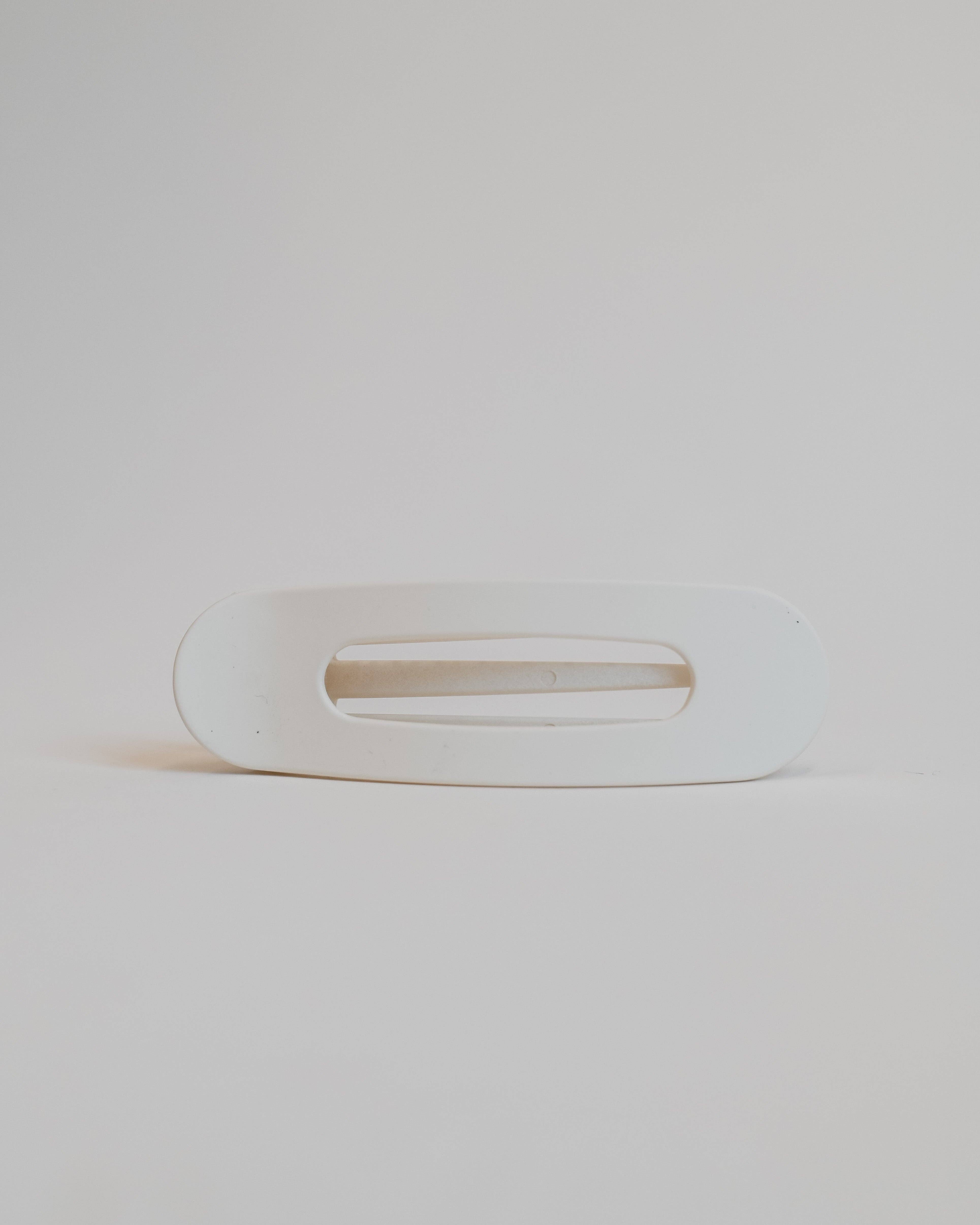 Share Studio - Wholesale Hair Clip - Women's - Milk White Lay Flat Clip0