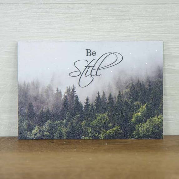 Nouveau Magnet Sois Calme Bois Arbres Verts Art Inspirant pour la vente par Summer Snow Art