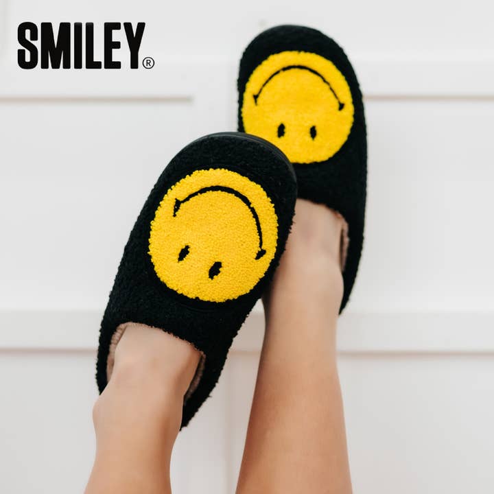 Pretty Simple - Wholesale Slippers - Women's - Smiley® x Pretty Simple Smiley Slippers $5 DEAL