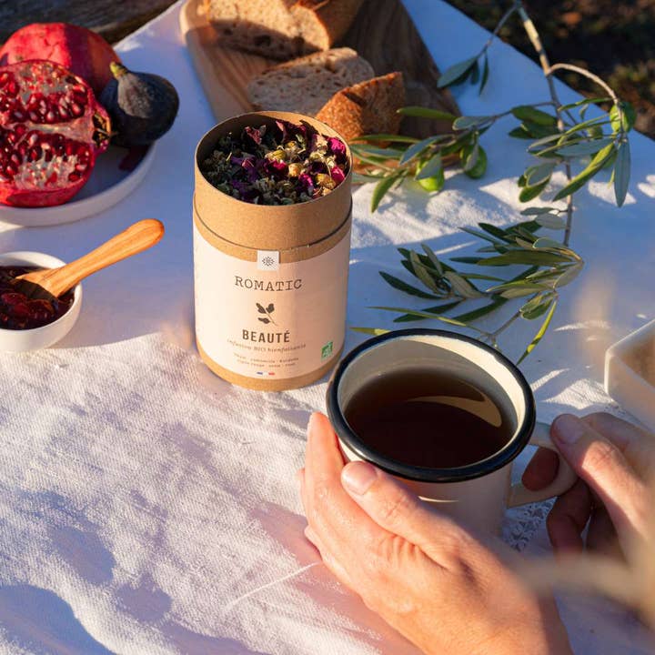 ROMATIC - Wholesale Health/Detox Tea - BEAUTY organic infusion 50g - thyme - chamomile - rose