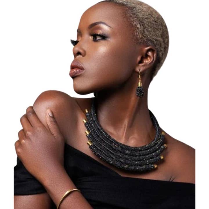 Collana con Perline Kanyoni per la vendita all'ingrosso da parte di KENDI AMANI