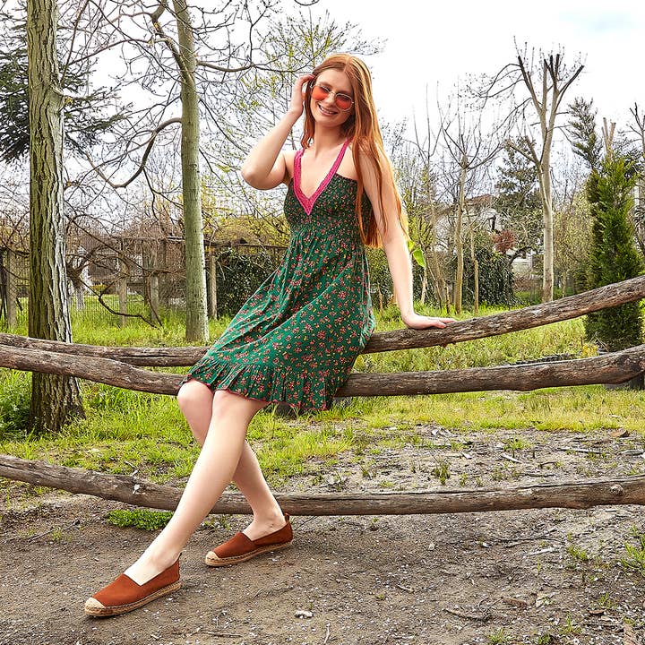 Green Pattern V Neck Lace Up Back Low-cut Summer Dress for wholesale by Los Banditos