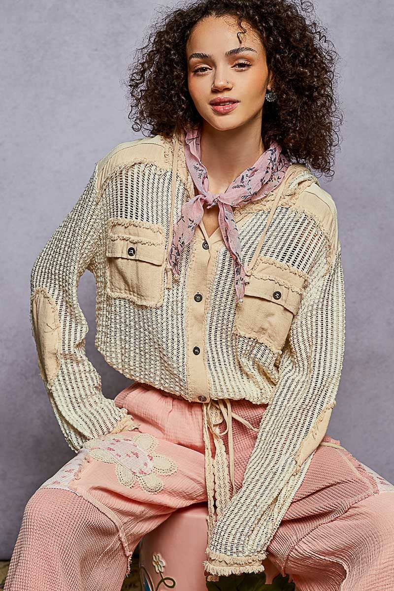 Pol Clothing - Vente Chemise à col boutonné – femme - Vente de chemise à capuche ouverte avec boutons et poches avant.1