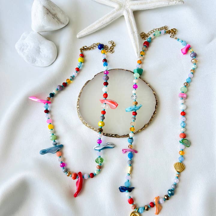 Goupi – wholesale Pärlband/Pärlhalsband – Färgglatt pärlhalsband med sommarskal4