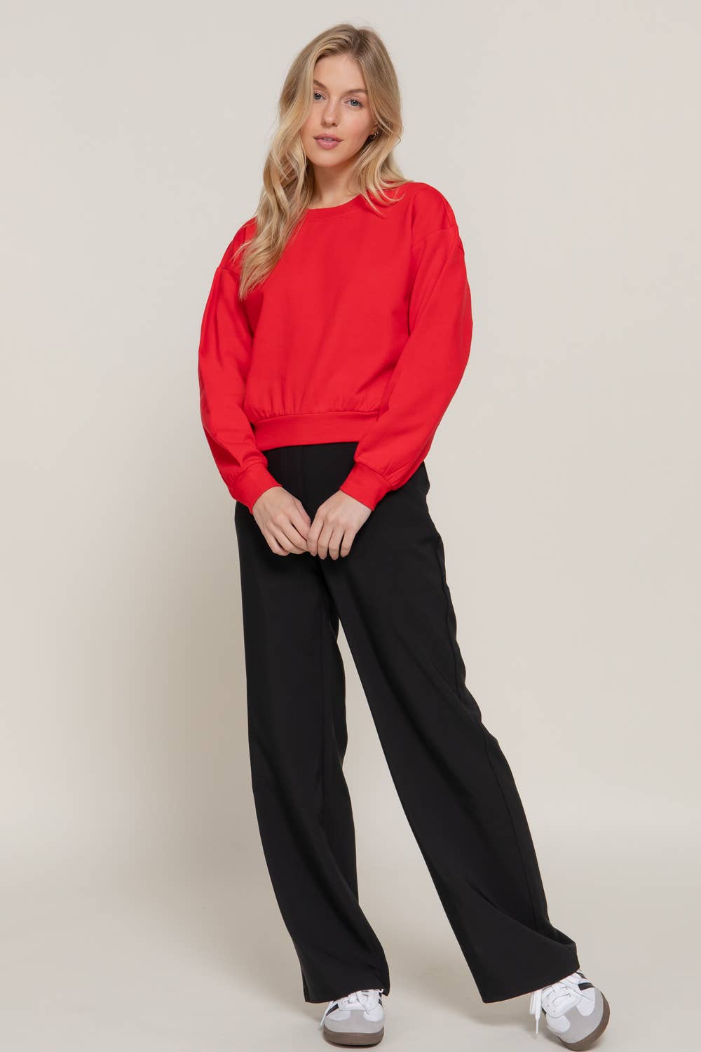 Active Basic | Active USA – Engroshandel Sweatshirt - Dame – Crop sweatshirt med rund hals og lange ærmer11