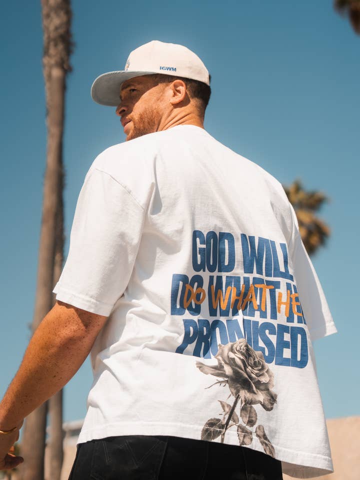 In God We Must - Vente T-shirt sérigraphié – homme - T-shirt « Ses promesses »1