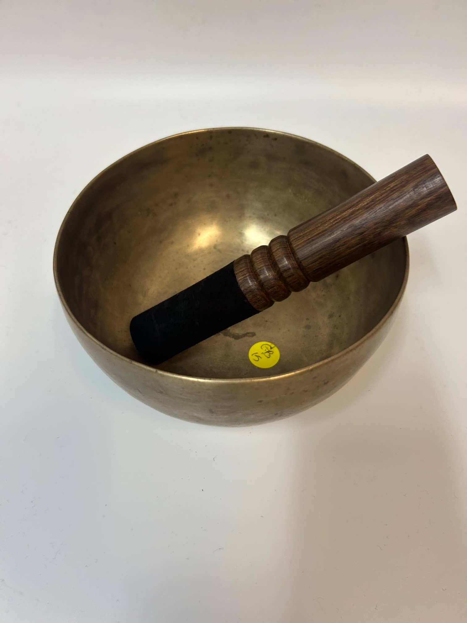 ART HIMALAYAN TRADING LTD - Wholesale Meditation Supplies - Antique Healing Himalayan Yoga Tibetan Singing bowl ID#Eb154