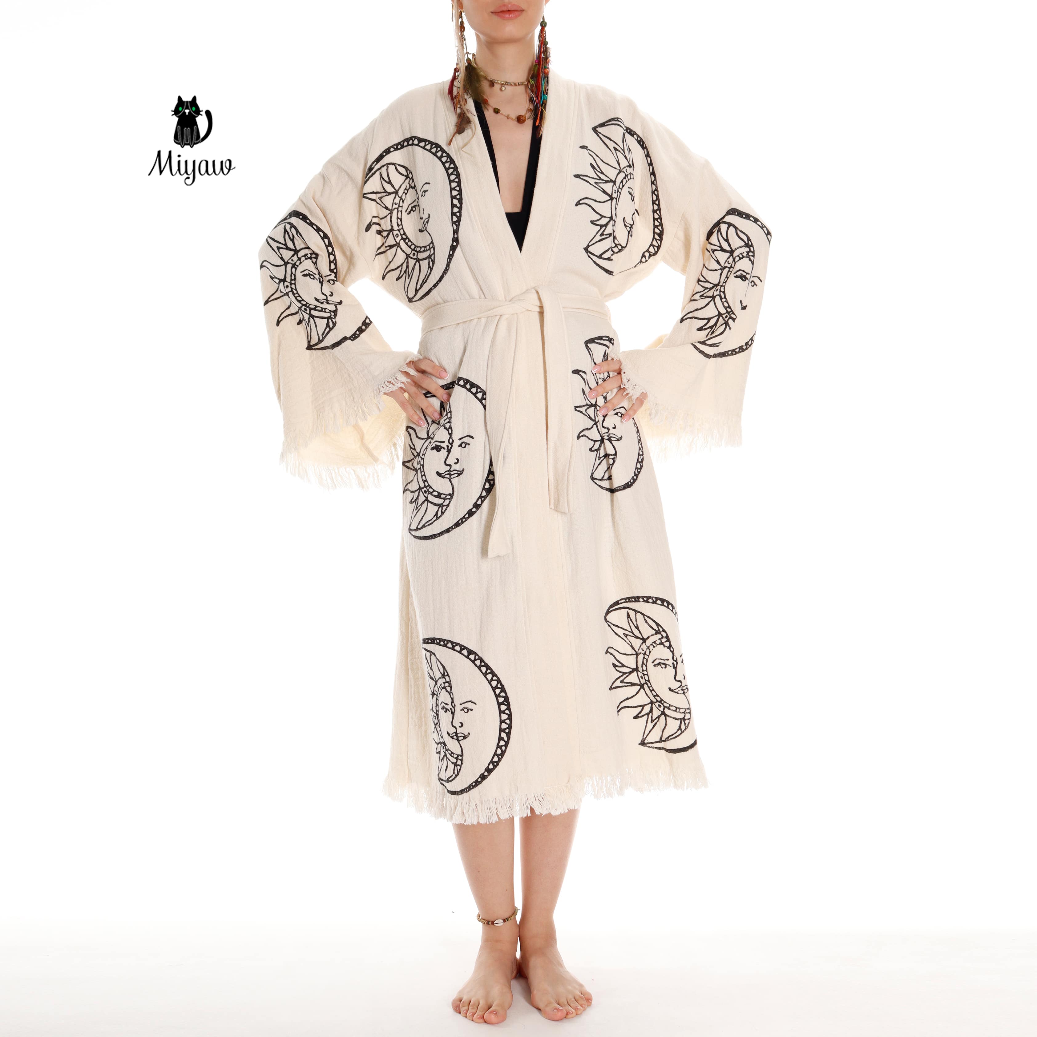 Beige Boho kimono slåbrok med måne- og solprint i økologisk bomuld til stranddage for engroshandel på Faire5