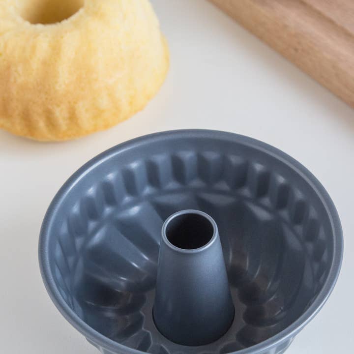Fox Run Brands - Wholesale Cake Pan - Fox Run Non-Stick Mini Fluted Pan with Center Tube, 4.25"