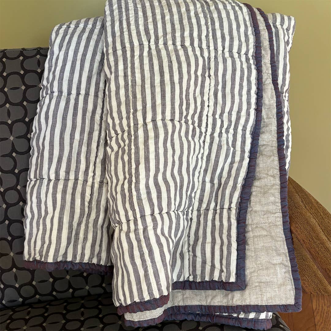 Mathilde - Wholesale Throw Blanket - Simple Lines Throw Sand/Fog Stripe4
