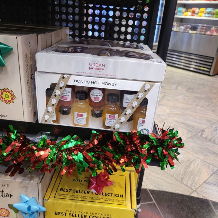 The Urban Farmhouse Co - Wholesale Vinegar - 7 Shot Gift Boxes with Bonus Hot Honey2