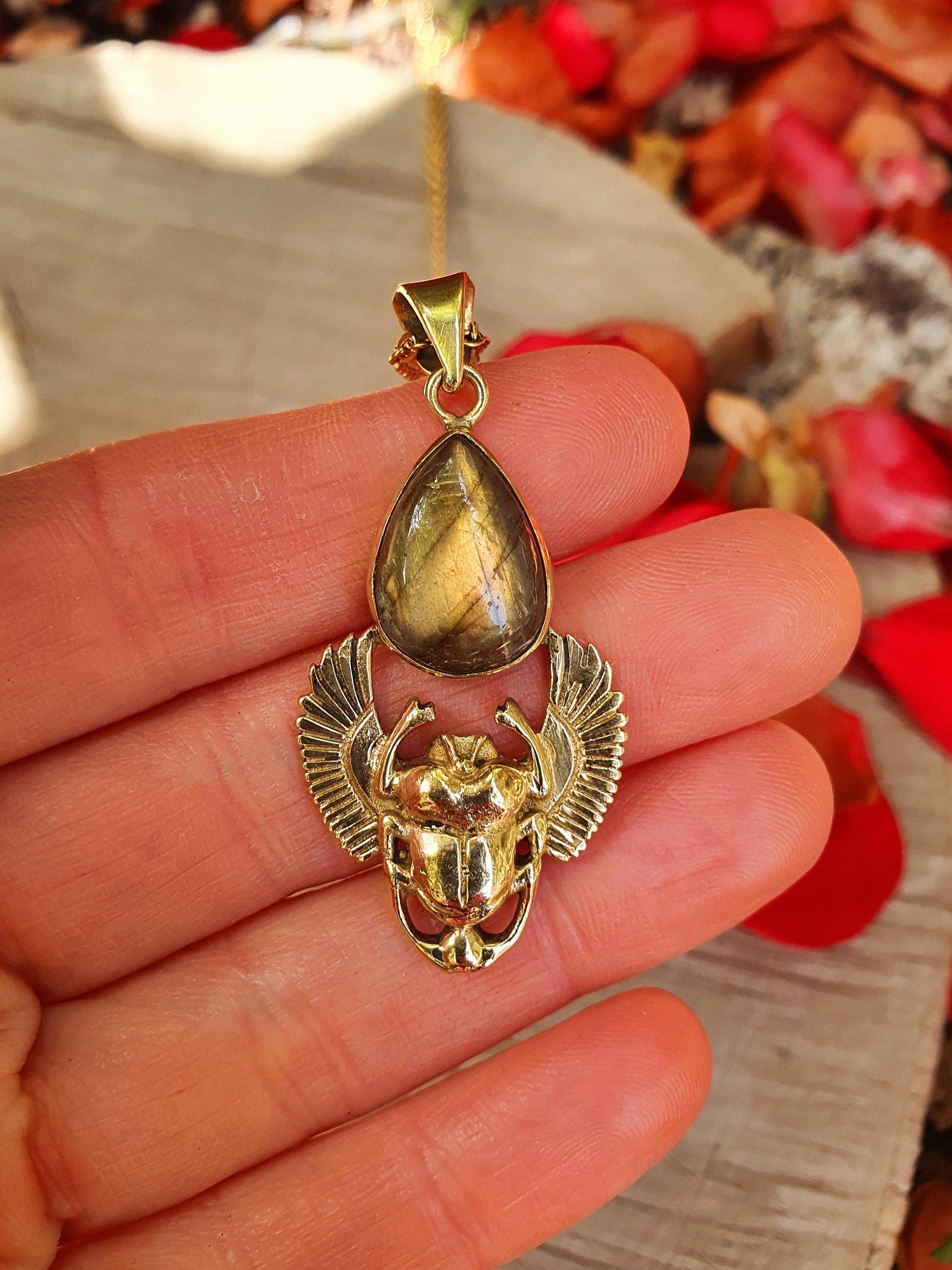 Kaali Boutique - Wholesale Pendant/Charm Necklace - Golden Scarab Labradorite Necklace / Talisman / Third Eye / Hypoallergenic / Brass / Boho / Inca / Ethnic / Illuminati9