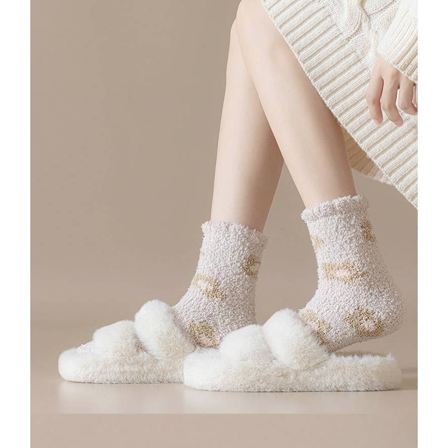 Assortiment Chaussettes douces et confortables à motifs floraux variés pour femmes - JAYO en vente sur Faire1