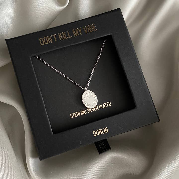 Don't Kill My Vibe - Wholesale Pendant/Charm Necklace - Heart Strong Coin Chain