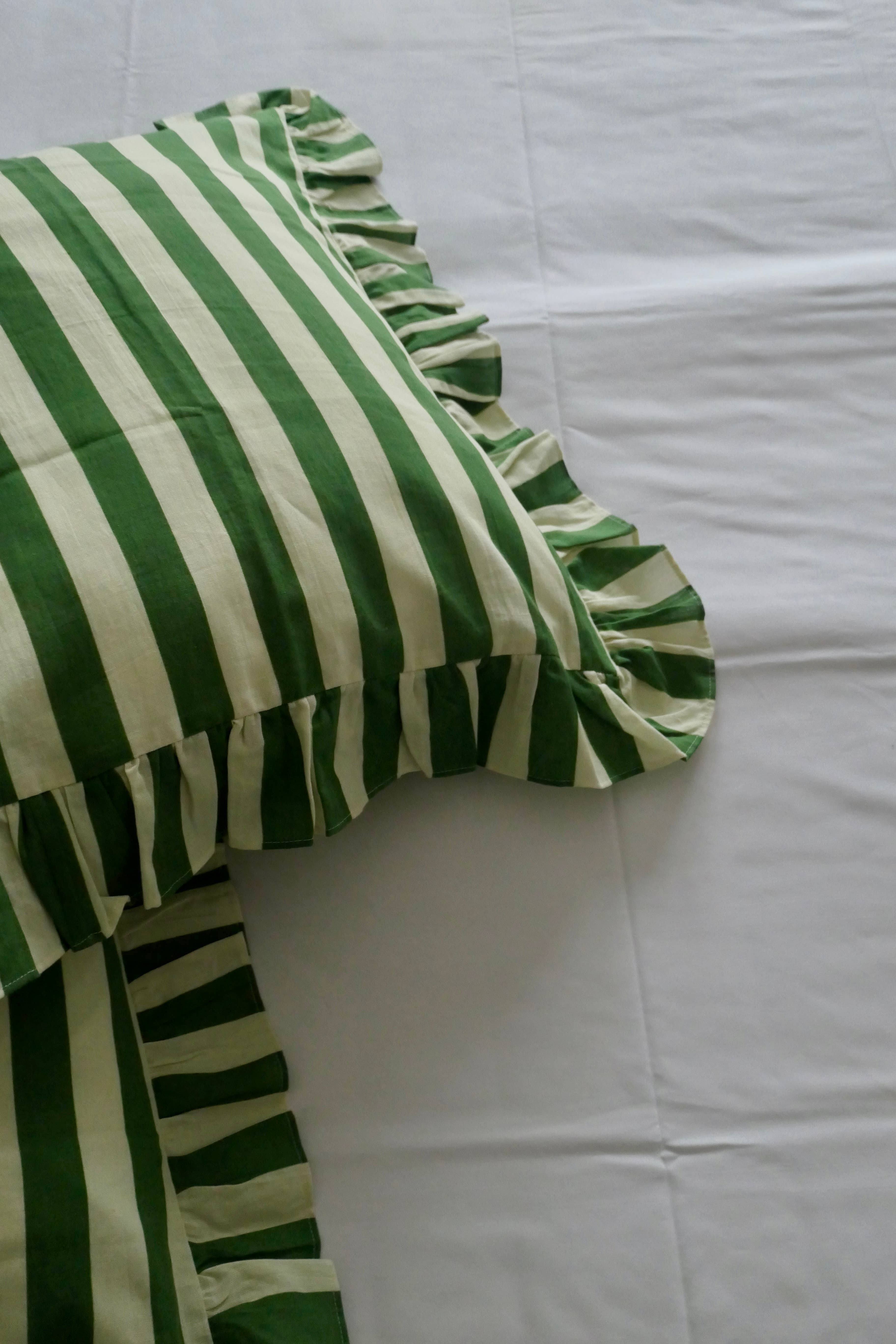 OMOM - Wholesale Bedding Set - Organic duvet cover set - Ruffled Striped in linen/cotton1