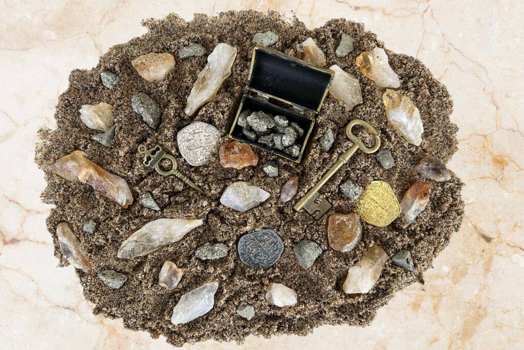 Cold River Mining - Wholesale Decorative Tabletop Object - PIRATE BAGS- Box of 161