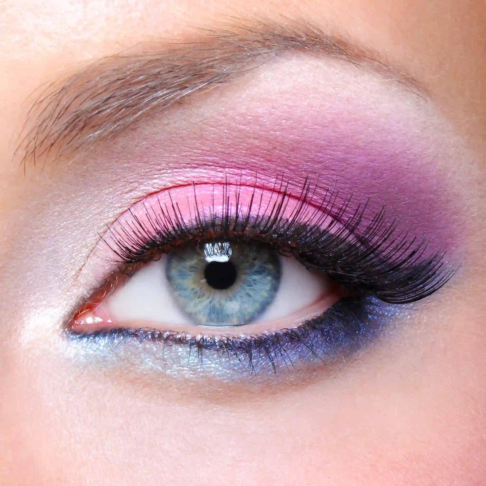 Efon International Corp. - Wholesale Eyeshadow Palette - Beyond - 21 Vibrant Shades Long-Wearing Eyeshadow Palette8