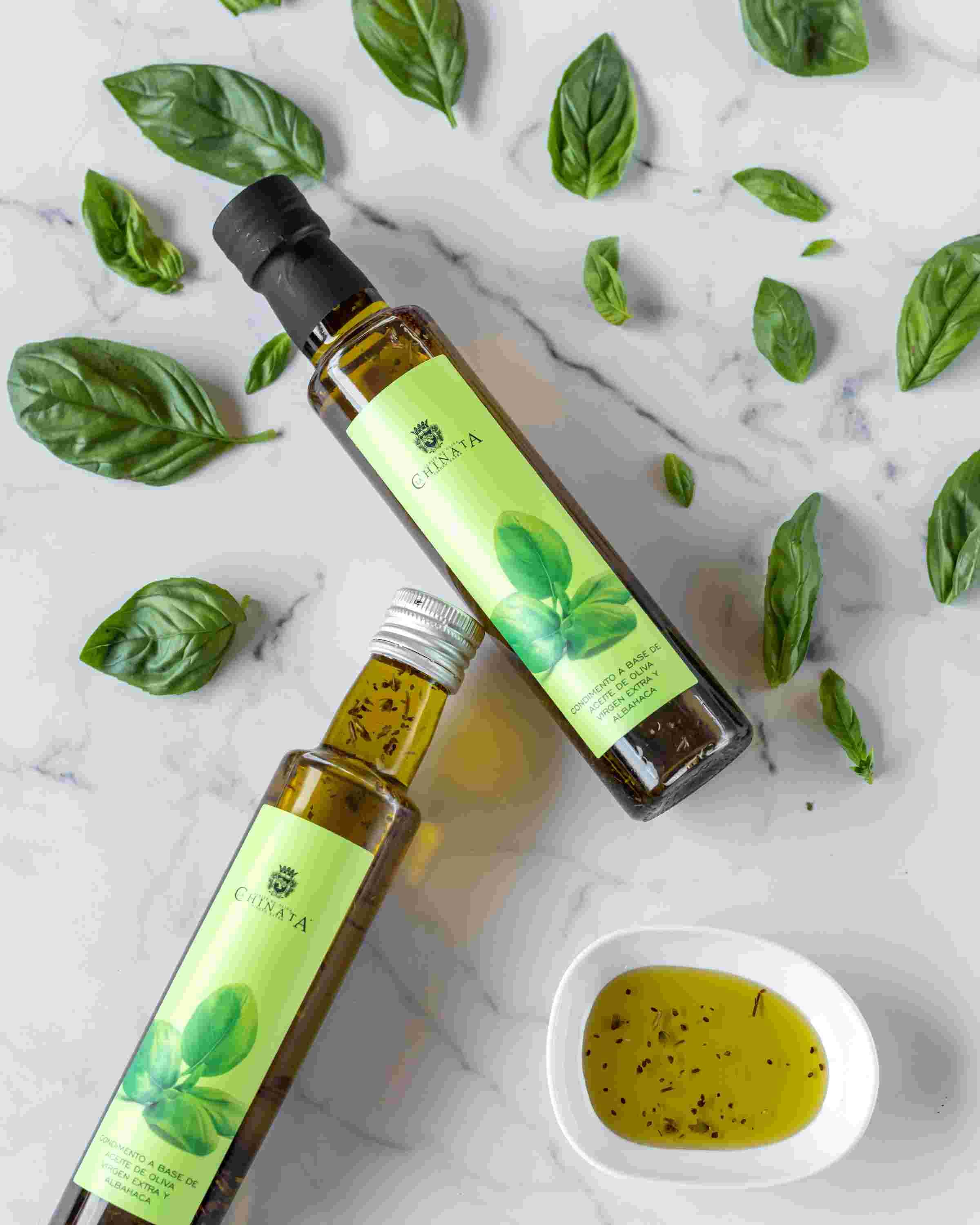 La Chinata - Wholesale Olive Oil - Basil Seasoning 250 ml.1