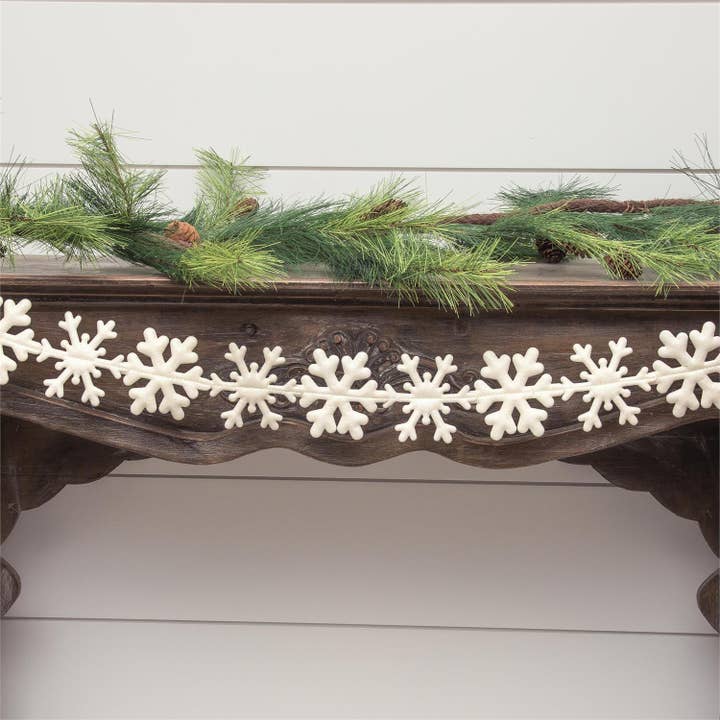Audrey's Home & Gift - Wholesale Bunting/Garland - Felt Snowflake Garland (PC)