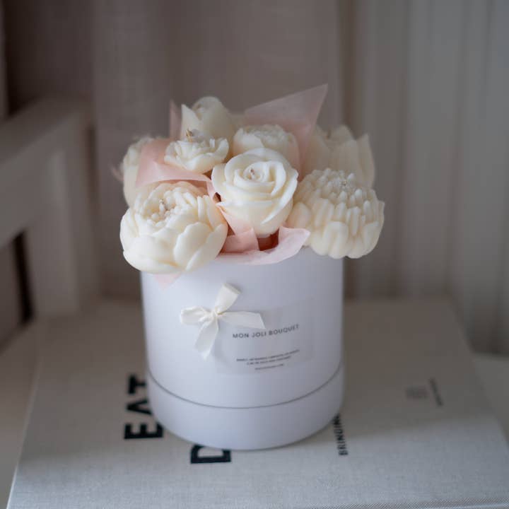 MY PRETTY BOUQUET white - Soy wax for wholesale by Studio Firaora