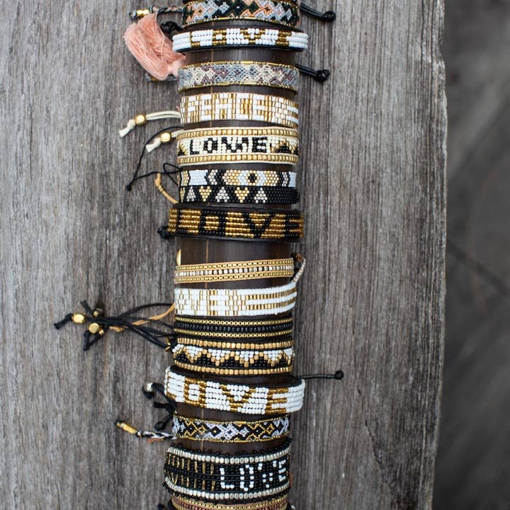 Farbset — Schwarz-Weiß für den Großhandel von Love Is Project