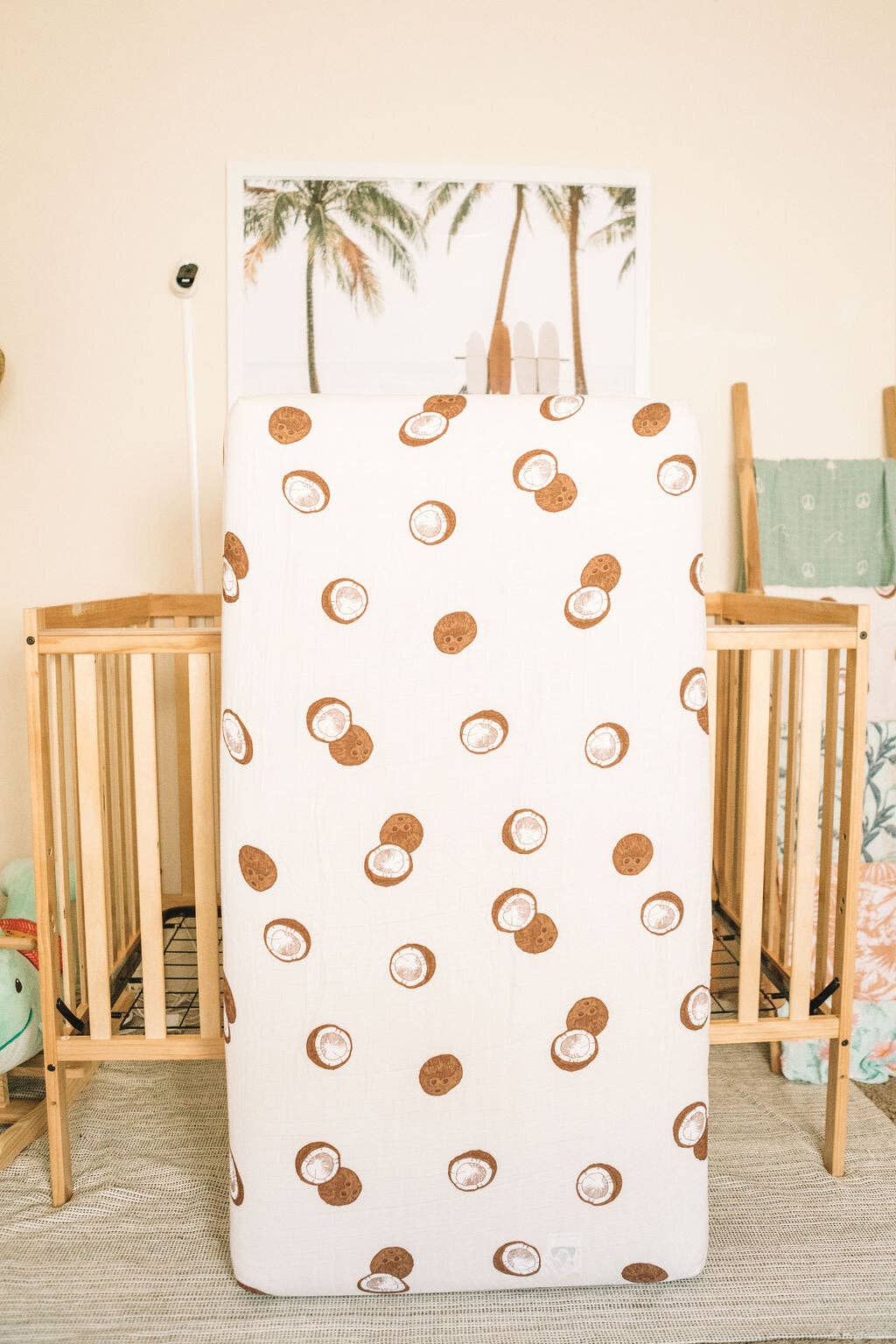 Kahakai Kids Collection - Wholesale Cot/Crib Sheets - Coconut Crib Sheet0