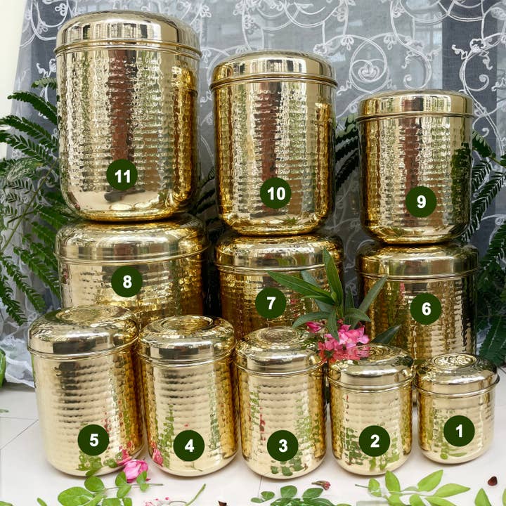 Messing gehamerde opbergdoos | Pulse opbergdoos | Pantry Essentials | Deep Dabba Box | Dal Box | Verkrijgbaar in set voor wholesale door SAMA Homes