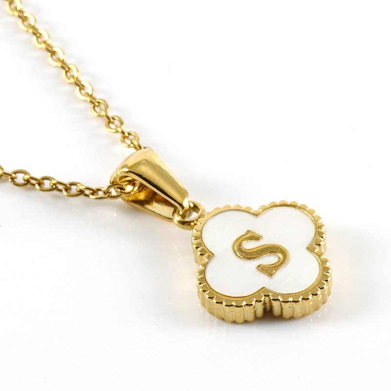Mio Queena - Wholesale Pendant/Charm Necklace - Clover Shell Initial Charm 18K Golden S.Steel Necklace - FGS18