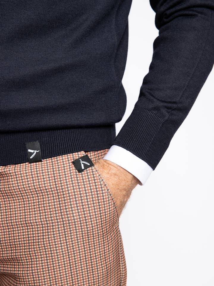 Brooklyn roads chino. red black. for wholesale by Brooklyn Razor