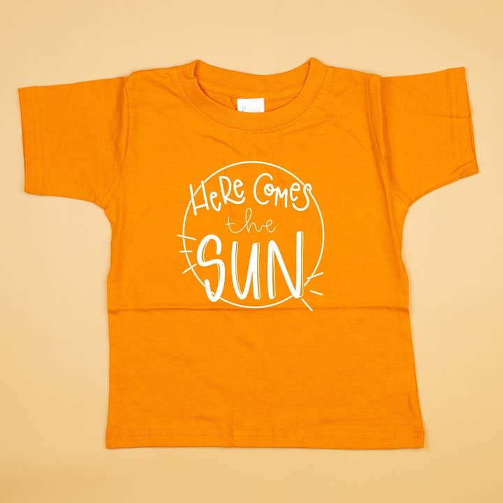 Here Comes the Sun | Kid Summer Tshirt for wholesale by Cuddle Sleep Dream