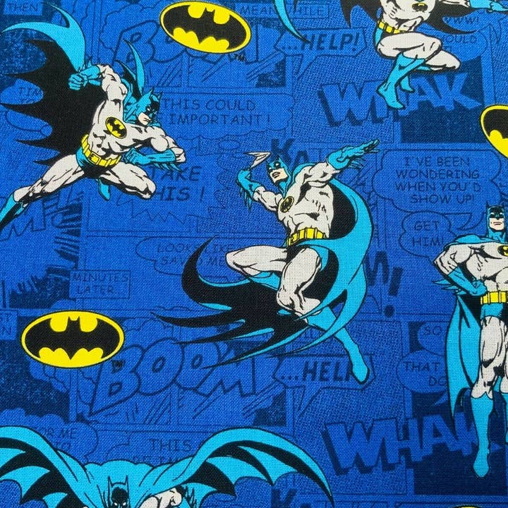 Tissu de coton bleu bande dessinée Batman Fabric pour la vente par Kims Crafty Corner